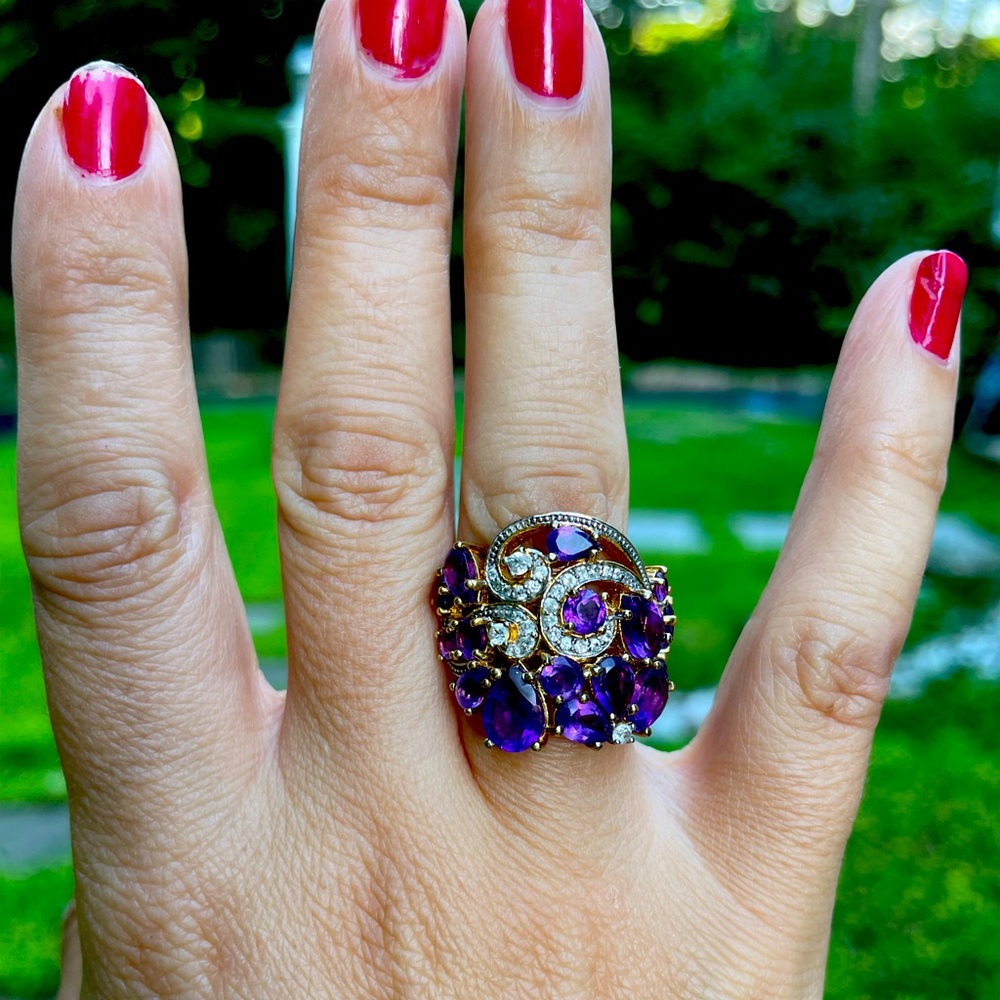 Pear shaped amethyst ring